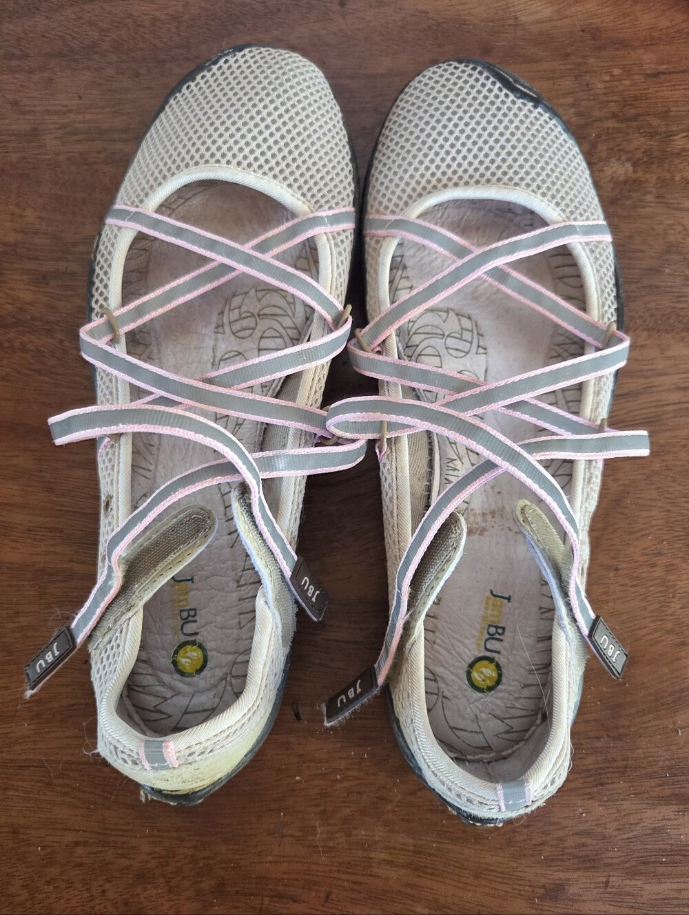JBU Beige Mesh Mary Jane J-41 Sneakers/Water Shoes with Pink Trim